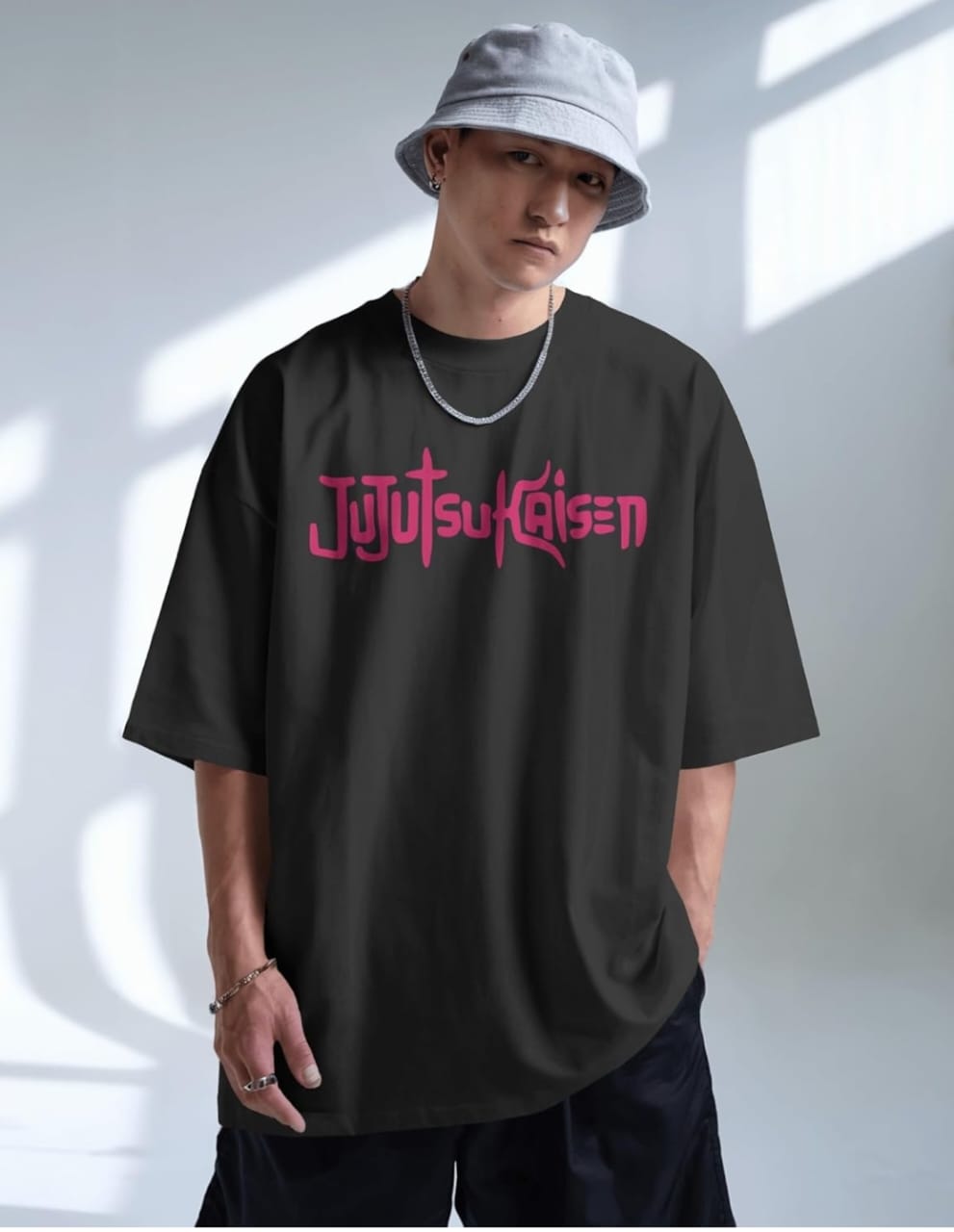 Anime t शर्ट पुरुषों और महिलाओं के लिए रेगुलर फिट Jujutsu Kaisen टी शर्ट गोल नेक gojo satoru टीशर्ट ब्लैक हाफ स्लीव शुद्ध 100% कॉटन 220 GSMAnime t शर्ट पुरुषों और महिलाओं के लिए रेगुलर फिट Jujutsu Kaisen टी शर्ट गोल नेक gojo satoru टीश…